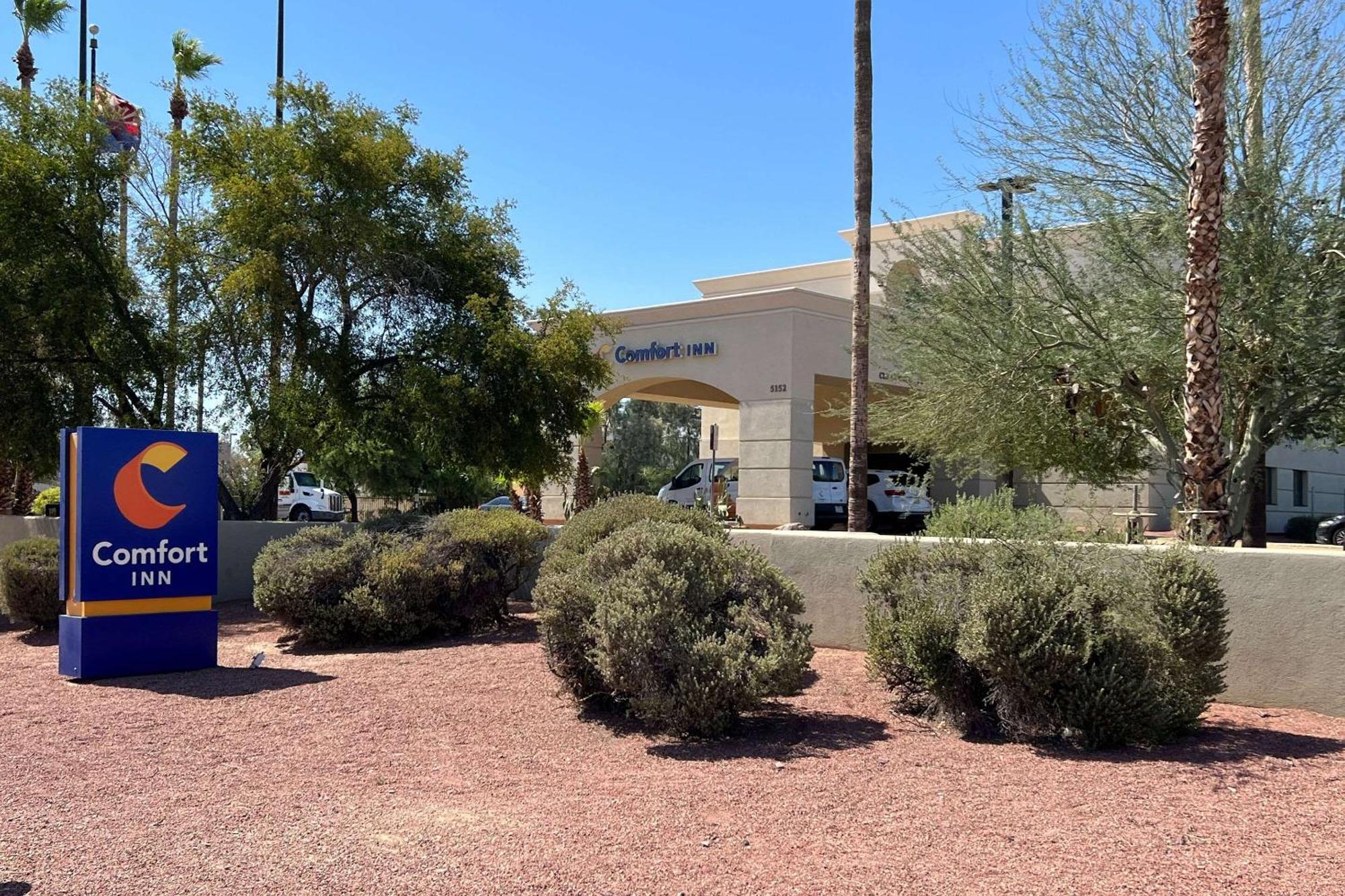 Comfort Inn I-10 West At 51St Ave Phoenix Exterior photo